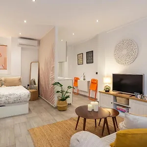 Andres Perez & Quiet Courtyard By Ele Appartement Málaga